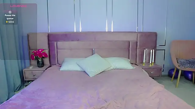 Snapshot of EvaBilss chatting on March 24, 8:03 pm EvaBilss online show from March 24, 8:03 pm