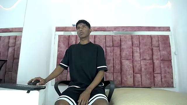 Mick storm online show from March 5, 7:10 pm