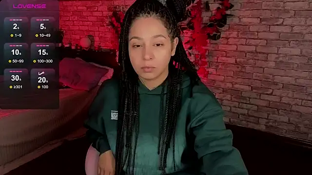 Snapshot of Aisha_Goldstein chatting on November 11, 6:02 am Aisha Goldstein online show from November 11, 6:02 am