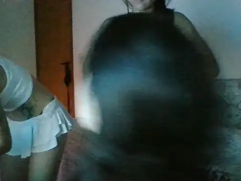Snapshot of Starbunnysz chatting on April 13, 1:22 am Starbunnysz online show from April 13, 1:22 am