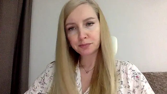Snapshot of Neralith chatting on June 29, 7:47 pm Neralith online show from June 29, 7:47 pm