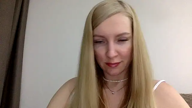 Snapshot of Neralith chatting on July 9, 6:56 pm Neralith online show from July 9, 6:56 pm