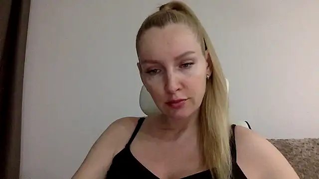 Snapshot of Neralith chatting on July 15, 6:57 pm Neralith online show from July 15, 6:57 pm
