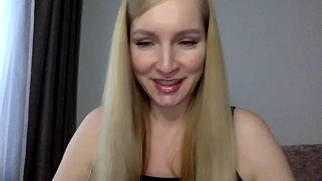 Snapshot of Neralith chatting on July 21, 5:26 pm Neralith online show from July 21, 5:26 pm