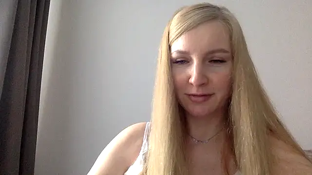 Snapshot of Neralith chatting on July 27, 11:06 am Neralith online show from July 27, 11:06 am