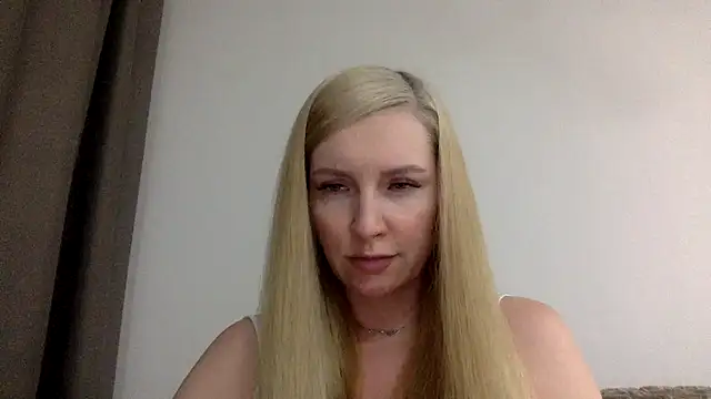 Snapshot of Neralith chatting on August 7, 5:59 pm Neralith online show from August 7, 5:59 pm