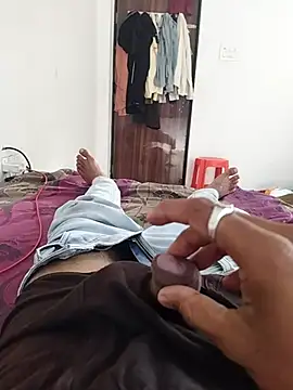 Snapshot of Playboyx143@xh chatting on November 4, 10:03 am Playboyx143xh online show from November 4, 10:03 am