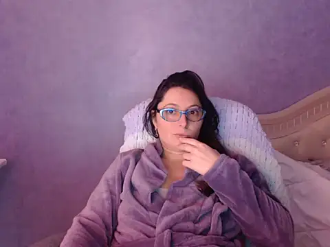 LuckyLisa23 online show from February 8, 4:10 pm