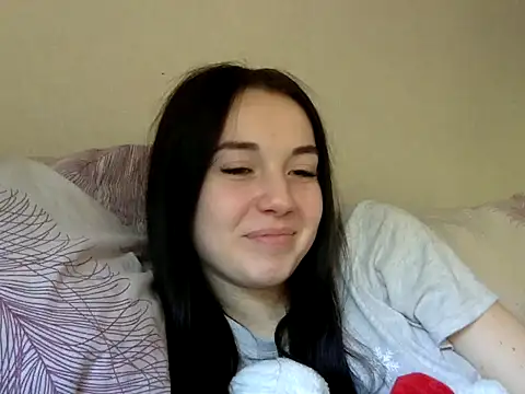 Snapshot of Polly29332 chatting on October 19, 10:38 am Polly29332 online show from October 19, 10:38 am