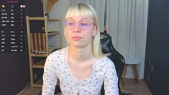 lovedrope online show from March 15, 3:18 pm