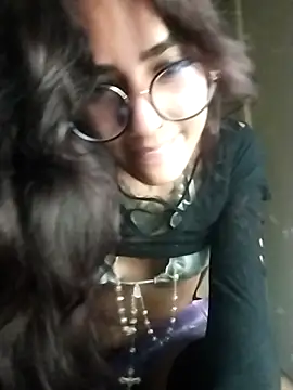 Snapshot of Reiha chatting on October 23, 4:56 am Reiha online show from October 23, 4:56 am