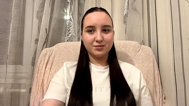 Snapshot of DaisyMolly chatting on November 25, 9:04 pm DaisyMolly online show from November 25, 9:04 pm