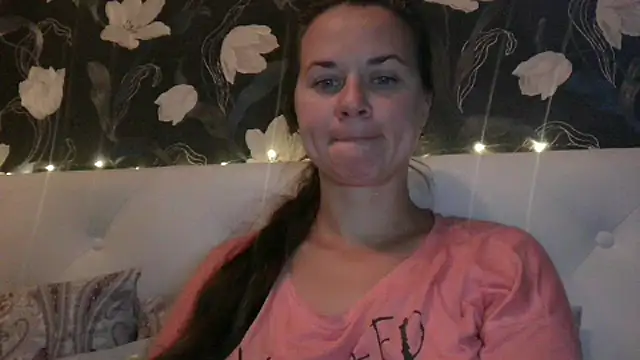 Snapshot of GiaaCaranggi chatting on October 15, 6:41 pm GiaaCaranggi online show from October 15, 6:41 pm