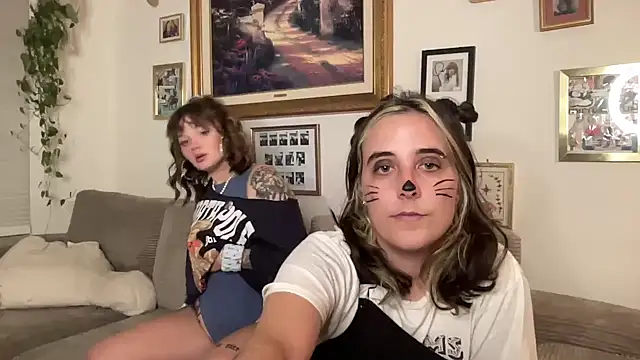 lill daddysgirl online show from November 1, 2:02 am