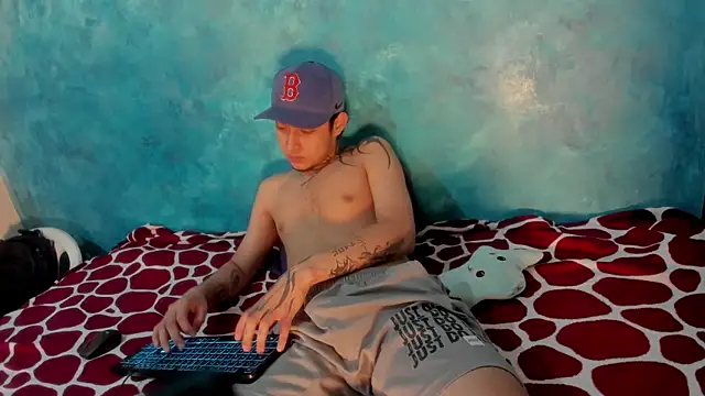 Sky Wild online show from December 19, 11:12 pm