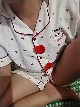 -Paige- online show from July 14, 10:43 am