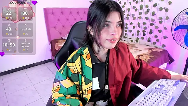 Snapshot of selina_lovers_ chatting on October 29, 2:58 am selina lovers online show from October 29, 2:58 am