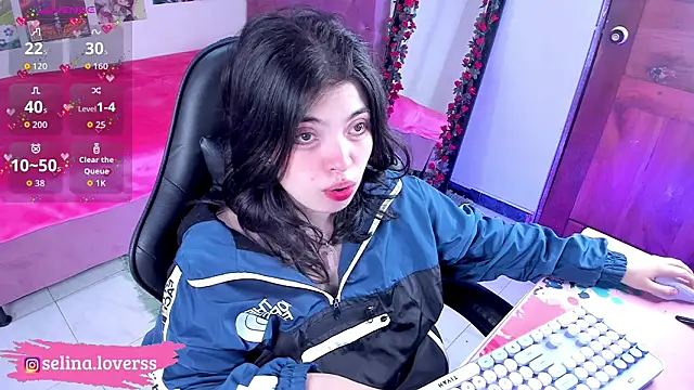 Snapshot of selina_lovers_ chatting on March 15, 3:23 am selina lovers online show from March 15, 3:23 am