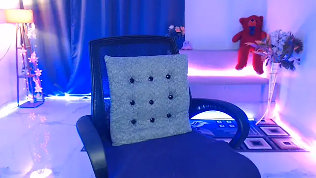 Snapshot of Rashiii_ chatting on July 15, 11:54 pm Rashiii online show from July 15, 11:54 pm