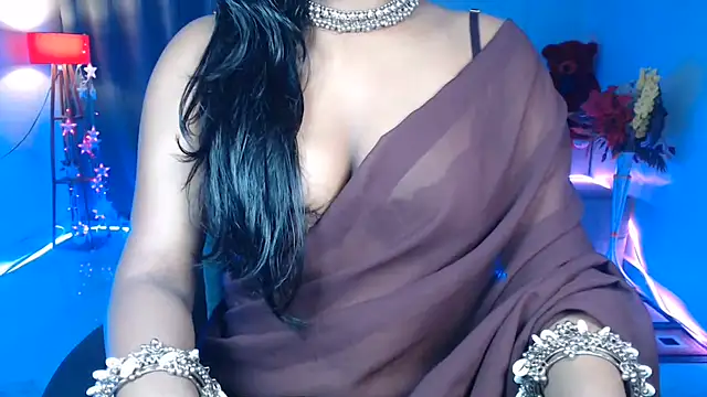 Snapshot of Rashiii_ chatting on July 24, 5:44 pm Rashiii online show from July 24, 5:44 pm