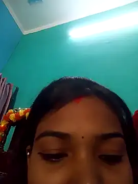 Snapshot of Prishacam2 chatting on October 29, 5:20 am Prishacam2 online show from October 29, 5:20 am