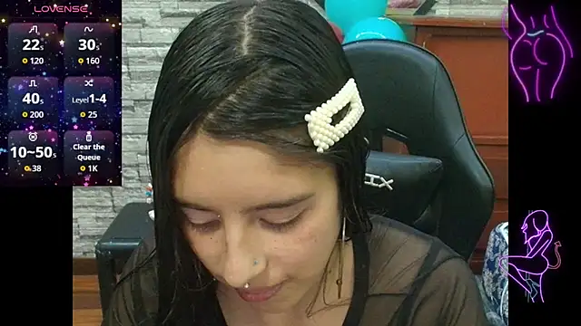 Snapshot of playboybunny-- chatting on November 4, 8:52 pm playboybunny-- online show from November 4, 8:52 pm