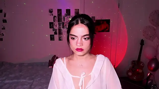 Snapshot of nightfloatt chatting on November 7, 12:49 pm nightfloatt online show from November 7, 12:49 pm