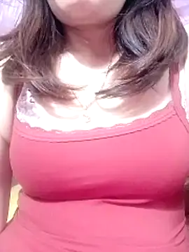 YiyinLy online show from February 26, 7:29 am