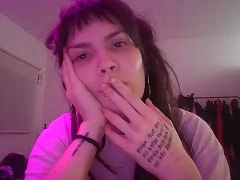 miapink33 online show from October 23, 1:05 am