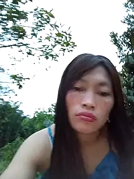 Snapshot of siusiu-00 chatting on June 15, 11:56 am siusiu-00 online show from June 15, 11:56 am