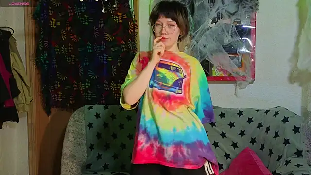 Snapshot of ReincarnatedAngel chatting on November 6, 8:32 pm ReincarnatedAngel online show from November 6, 8:32 pm