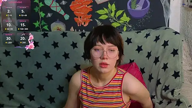 Snapshot of ReincarnatedAngel chatting on November 15, 9:32 pm ReincarnatedAngel online show from November 15, 9:32 pm