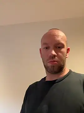 Missleil online show from October 31, 3:35 pm