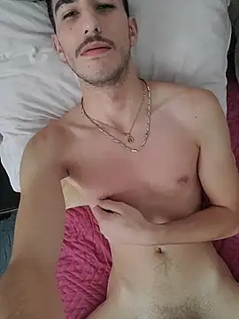 Snapshot of Nicolas_sexxxy chatting on November 9, 10:24 am Nicolas sexxxy online show from November 9, 10:24 am