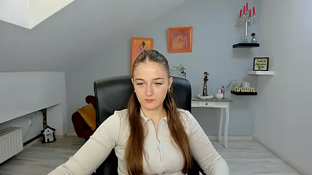 AnneWilsonn online show from October 22, 10:37 am