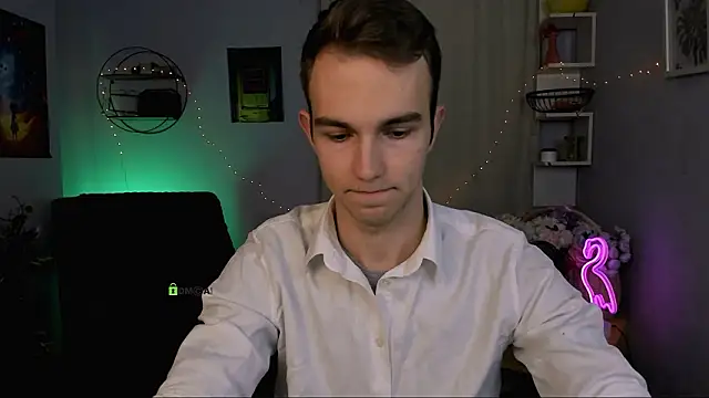 astren villo online show from January 16, 8:13 pm