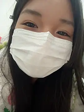 lris000123 online show from December 3, 9:07 am