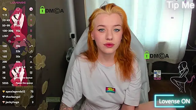 Snapshot of MeganNewCat chatting on May 19, 5:36 am MeganNewCat online show from May 19, 5:36 am