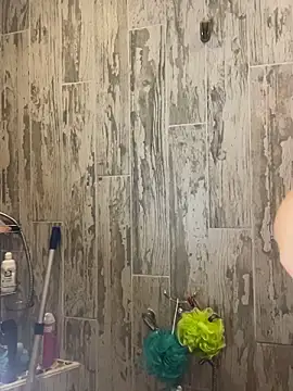 Snapshot of queenkelly1234 chatting on November 13, 10:47 am queenkelly1234 online show from November 13, 10:47 am