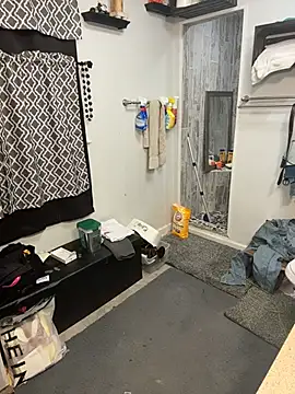 Snapshot of queenkelly1234 chatting on December 5, 5:20 pm queenkelly1234 online show from December 5, 5:20 pm