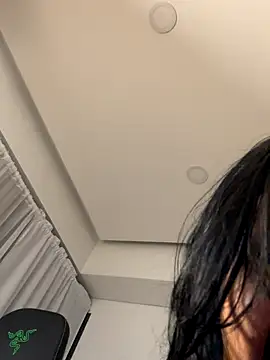 Snapshot of Nahomy_cute1 chatting on November 27, 2:46 am Nahomy cute1 online show from November 27, 2:46 am