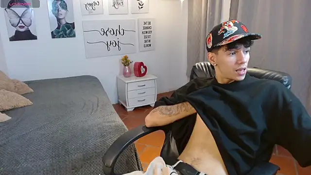 AmethystShadow17 online show from November 5, 3:45 pm