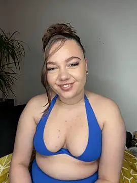 Snapshot of AvaHart chatting on December 18, 1:50 pm AvaHart online show from December 18, 1:50 pm