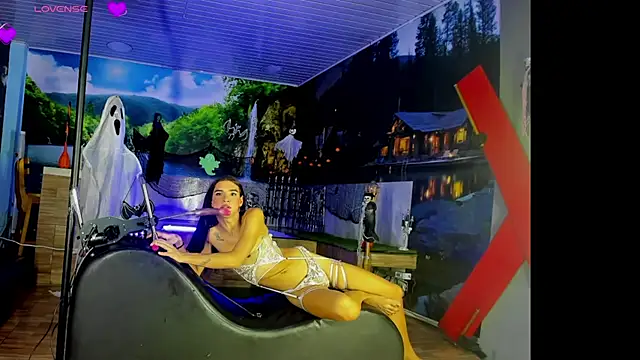 Zakura hot 25 online show from October 17, 4:15 am