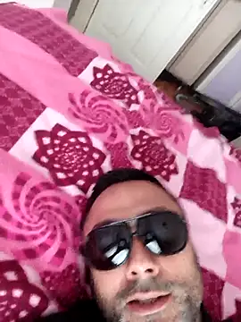 koruhkn online show from April 1, 9:43 am