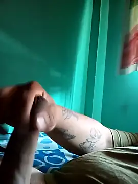 Snapshot of WIlGar1993 chatting on November 19, 7:25 pm WIlGar1993 online show from November 19, 7:25 pm