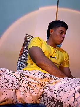 Snapshot of Michael_black01 chatting on December 14, 6:12 pm Michael black01 online show from December 14, 6:12 pm