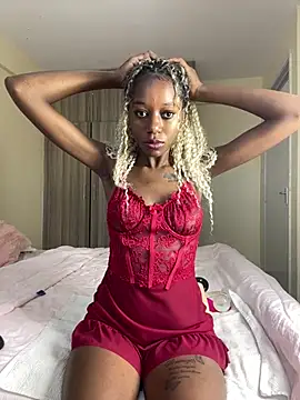 NyahHeat online show from February 6, 5:01 am