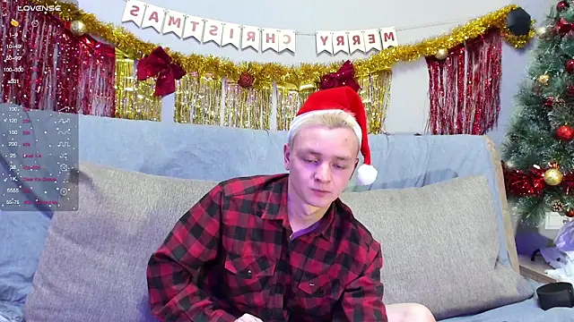 Snapshot of Logan_mett chatting on December 17, 8:09 am Logan mett online show from December 17, 8:09 am