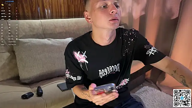 Logan mett online show from July 17, 12:23 pm